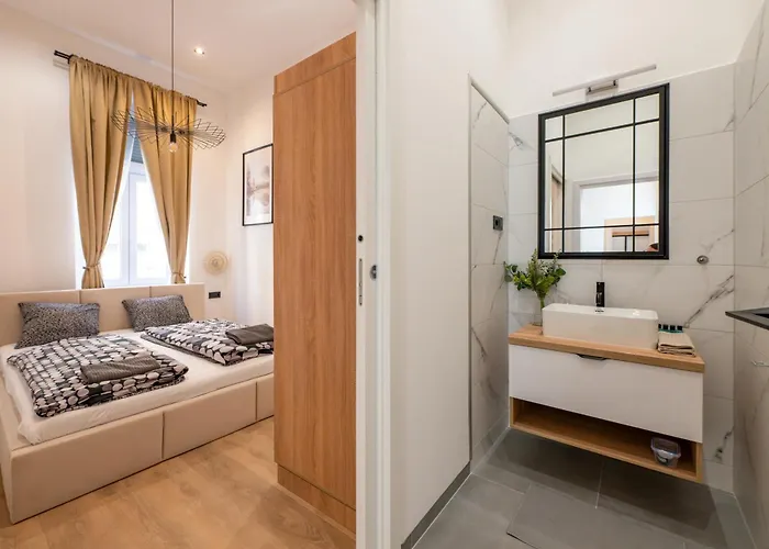 Wesselényi-w31-modern 3 Bedroom Apartman *