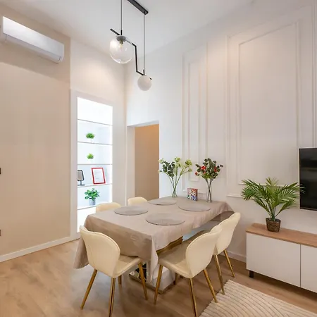 Wesselényi-w31-modern 3 Bedroom Apartamento