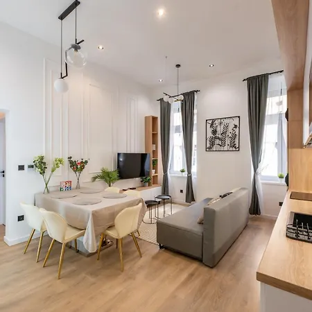 Wesselenyi-w31-modern 3 Bedroom Apartman *